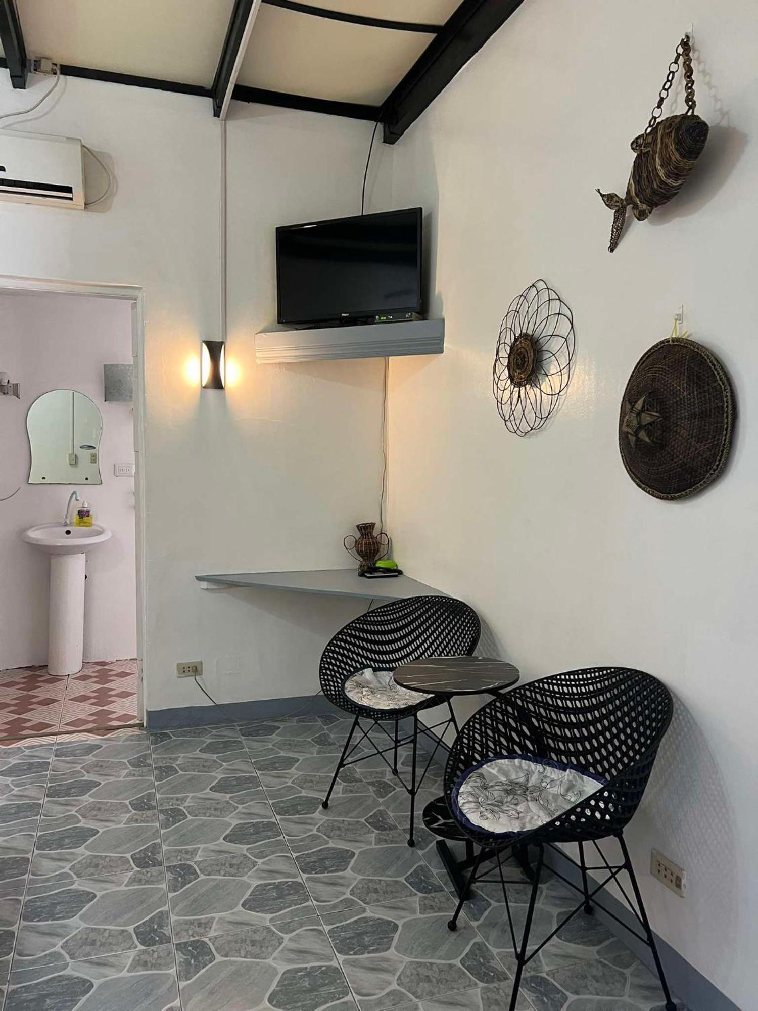 Ice Bear Bar & Tourist Inn Dauis Cameră foto